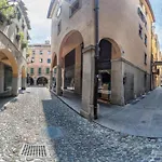 Ht - Casa Del Pittore In Piazza Delle Erbe