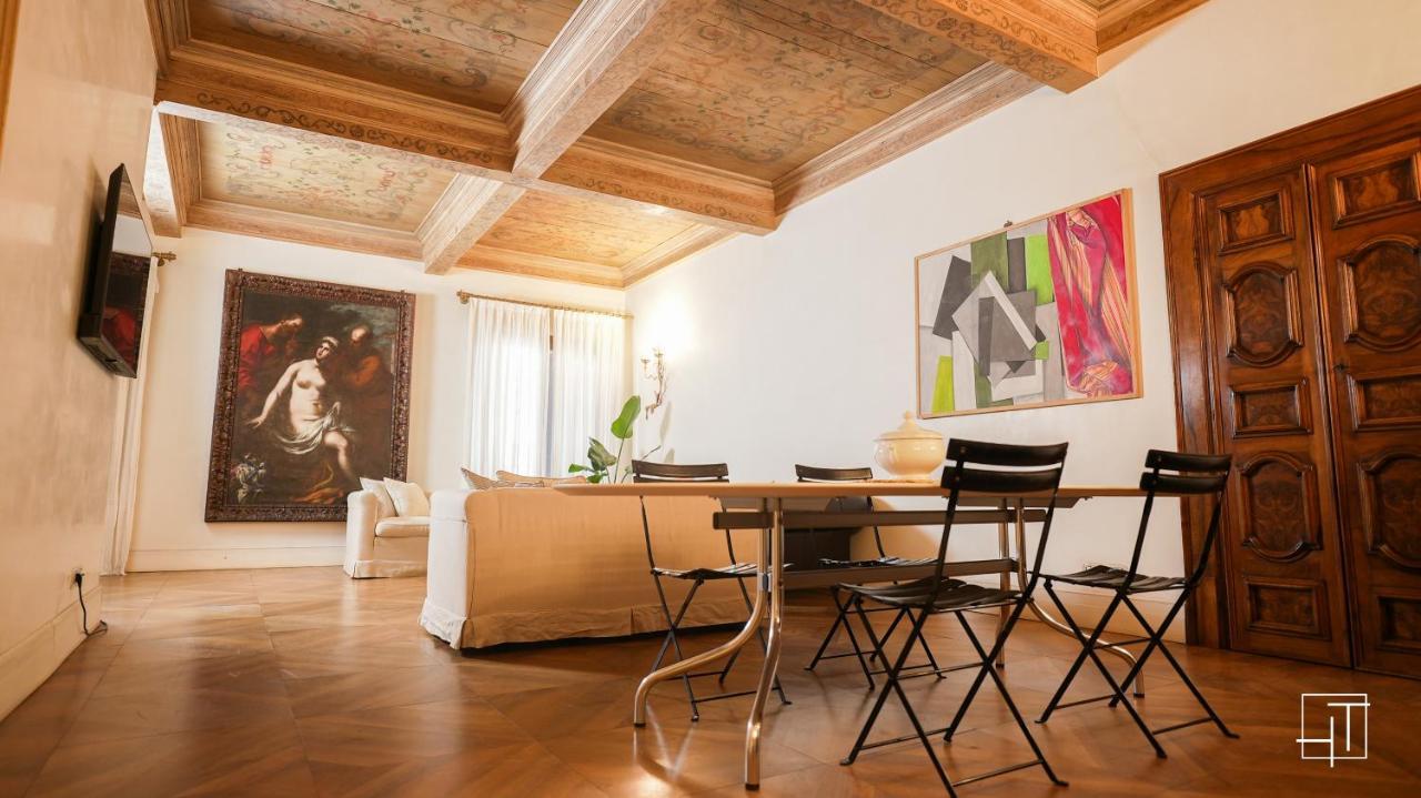 Ht - Casa Del Pittore In Piazza Delle Erbe